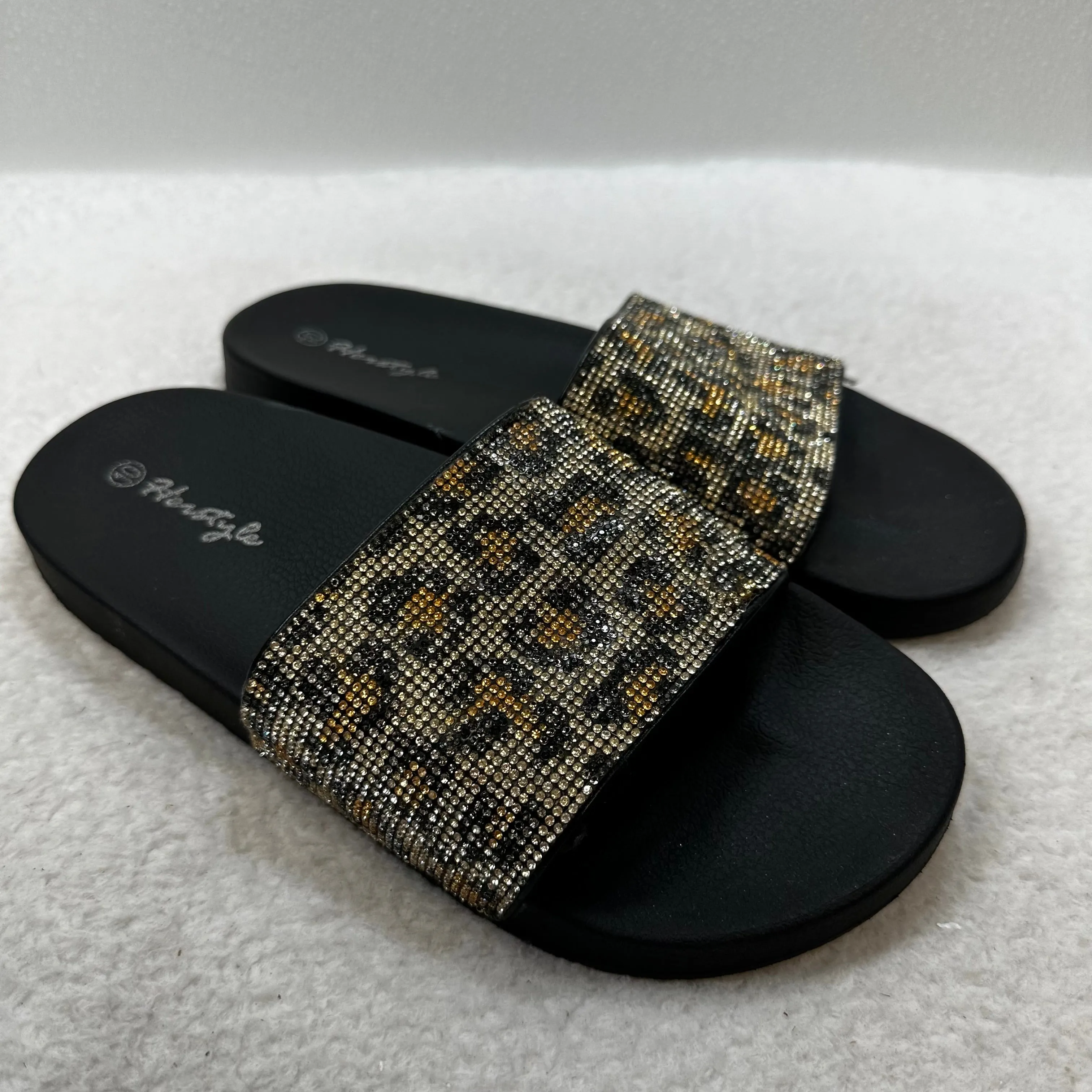 Animal Print Sandals Flats Clothes Mentor, Size 10