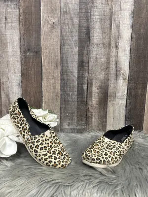 Animal Print Shoes Flats Toms, Size 8