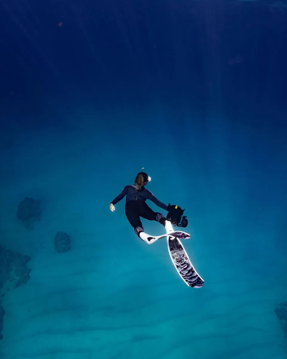 DiveR - Coral Black and White Free Diving Fin Blades