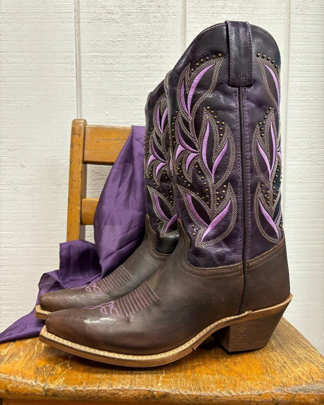 Laredo Women's Dark Brown and Lavender Embroidered Snip Toe Cowgirl Boots 52214