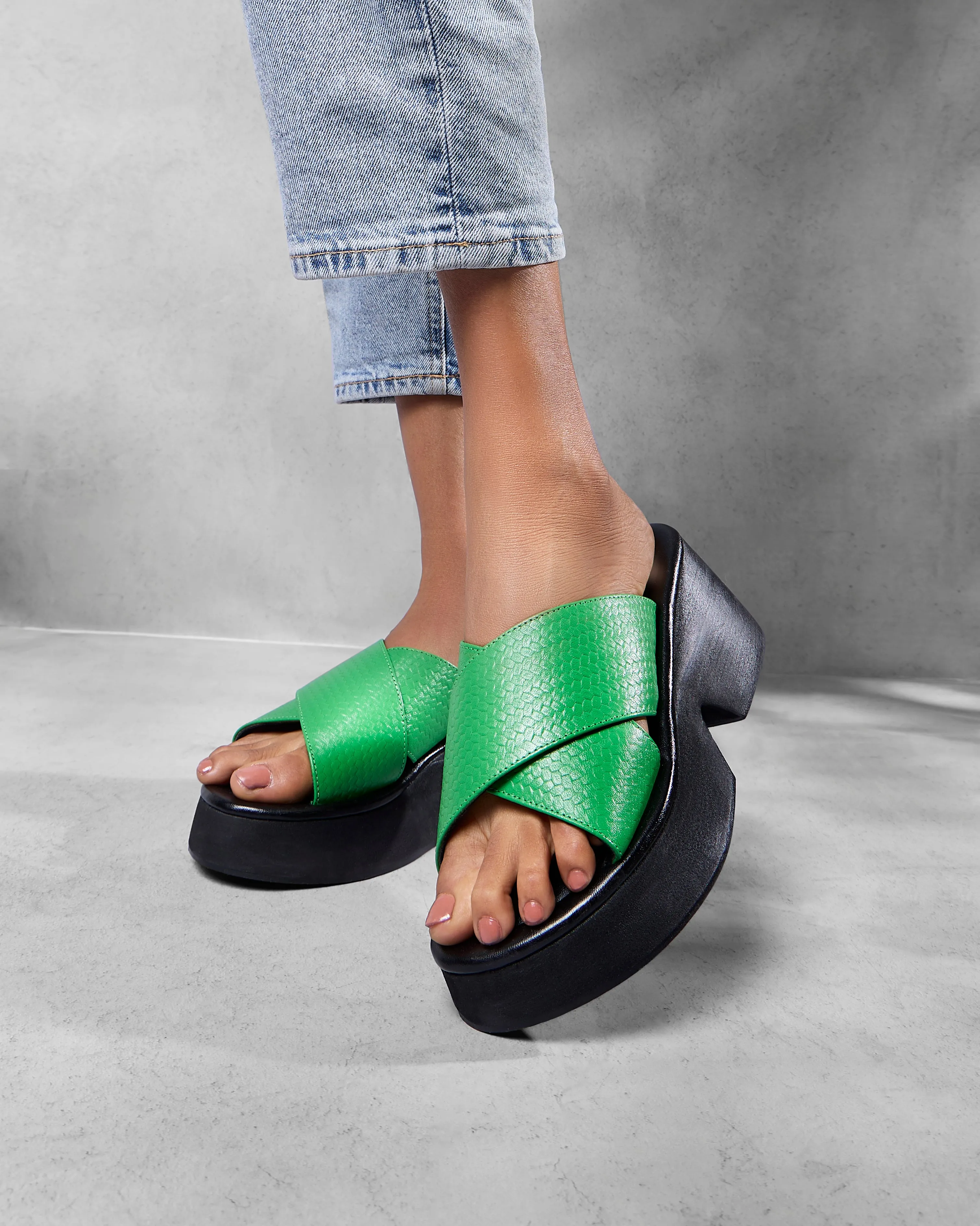 Siena Platforms in Green For Women