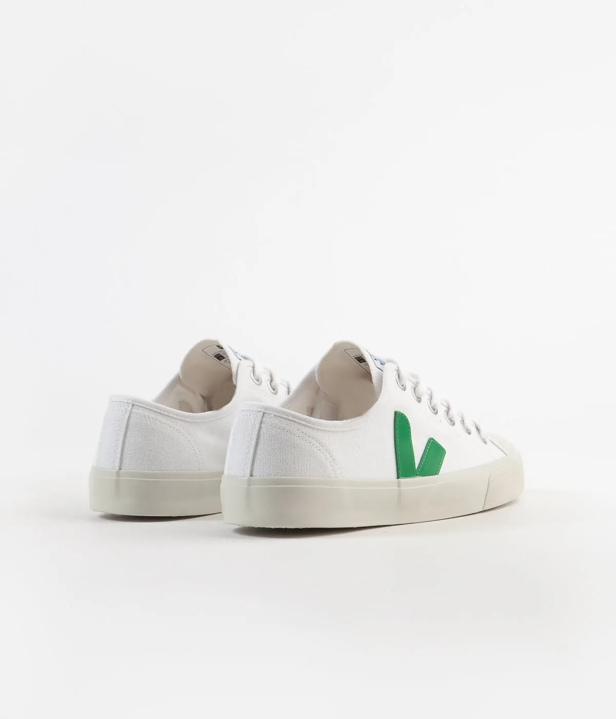 Veja Wata Canvas Shoes - White / Emeraude