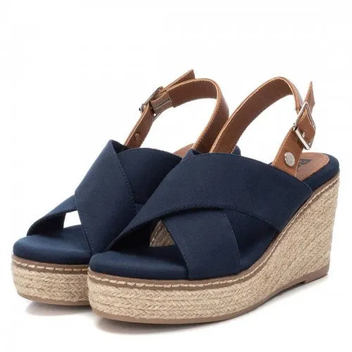 Wedge shoes in Navy by Refresh